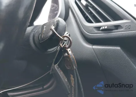 2011 Chevrolet Equinox 1Lt из США, поврежденный, VIN 2CNALDEC1B6206536